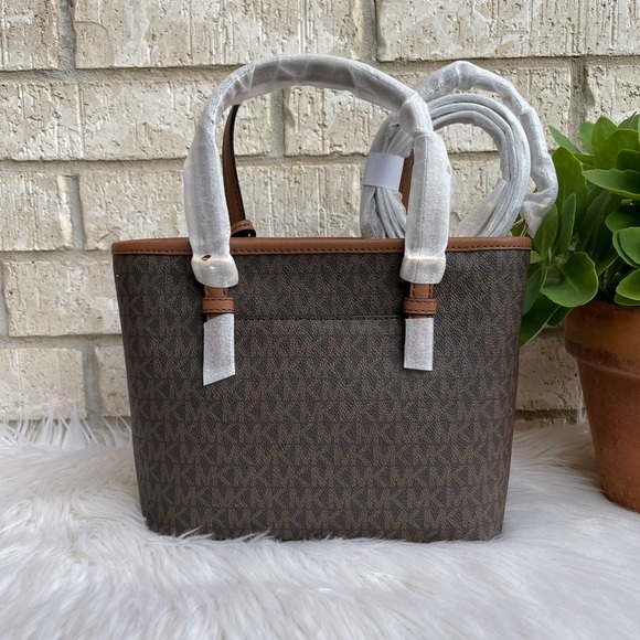 Micheal Kors mini tote - Picture 2 of 9